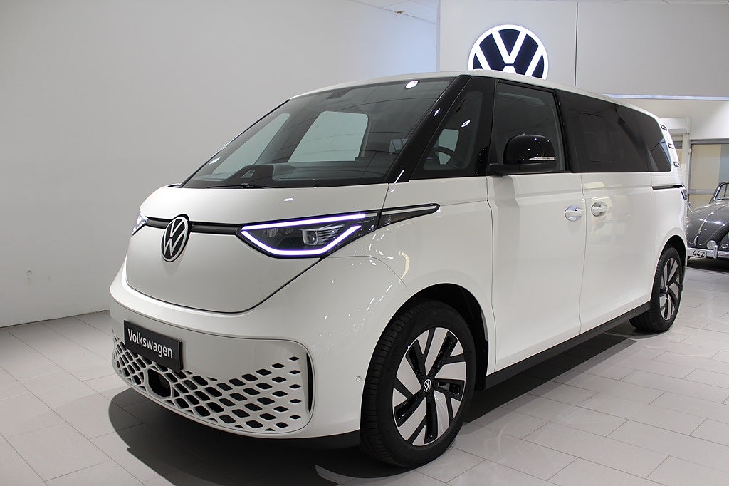 Volkswagen ID. Buzz PRO 7-SEATS HJULBAS: 3239 MM LWB MOTOR: 2