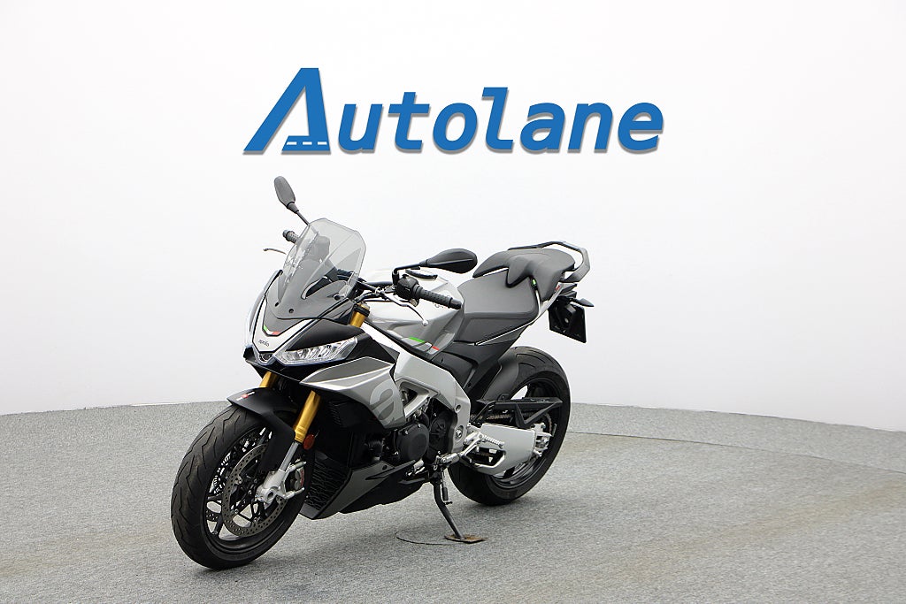 Aprilia Tuono V4 1100 *MIVV Titanium helsystem Quickshifter Öhlins