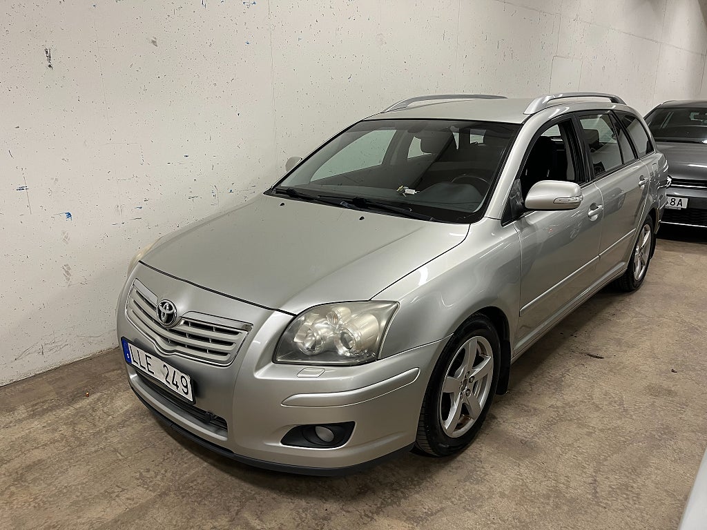 Toyota Avensis Kombi 2.0 D-4 VVT-i Euro 4