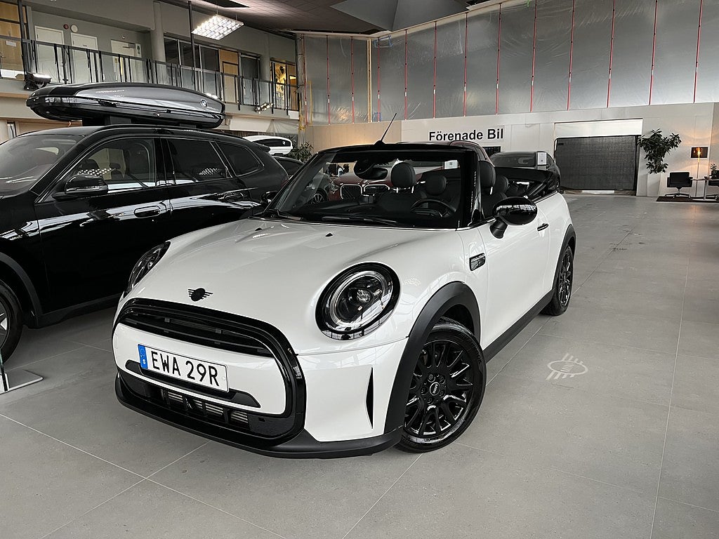 MINI Cabrio Cooper Aut Komfortöppning PDC Bak Nav Vindskydd