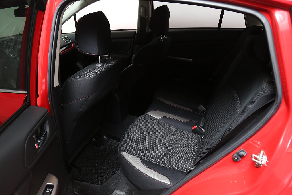 Subaru XV 2,0i 150hk Special Edition Red AWD Aut Båge + Drag 2016