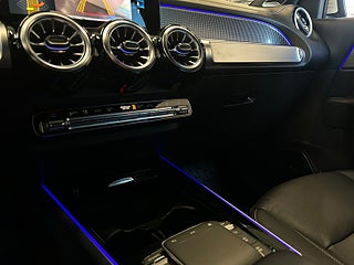 Mercedes-Benz GLB 200 d 4MATIC  7-sits S&V-hjul/Burmester/Kamera/Drag