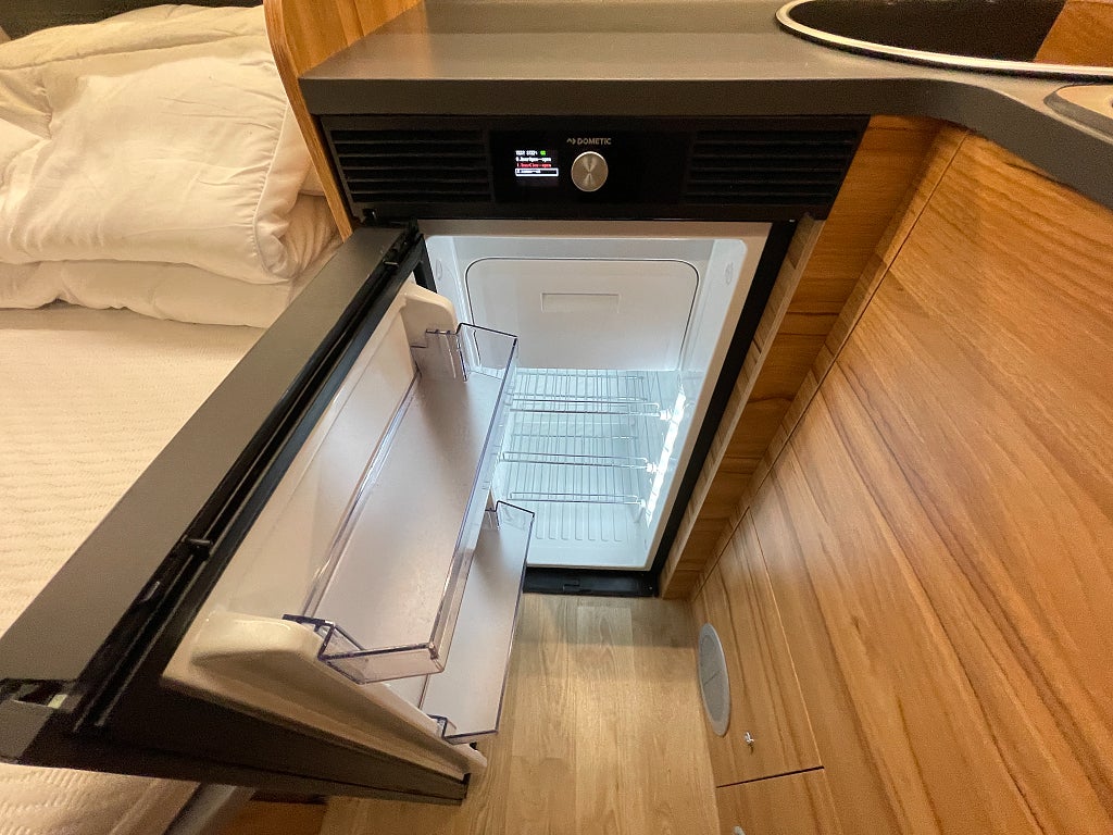 Affinity One 295 /AC bodel/Solcell/Våningssäng/Automat 160hk - Affinity