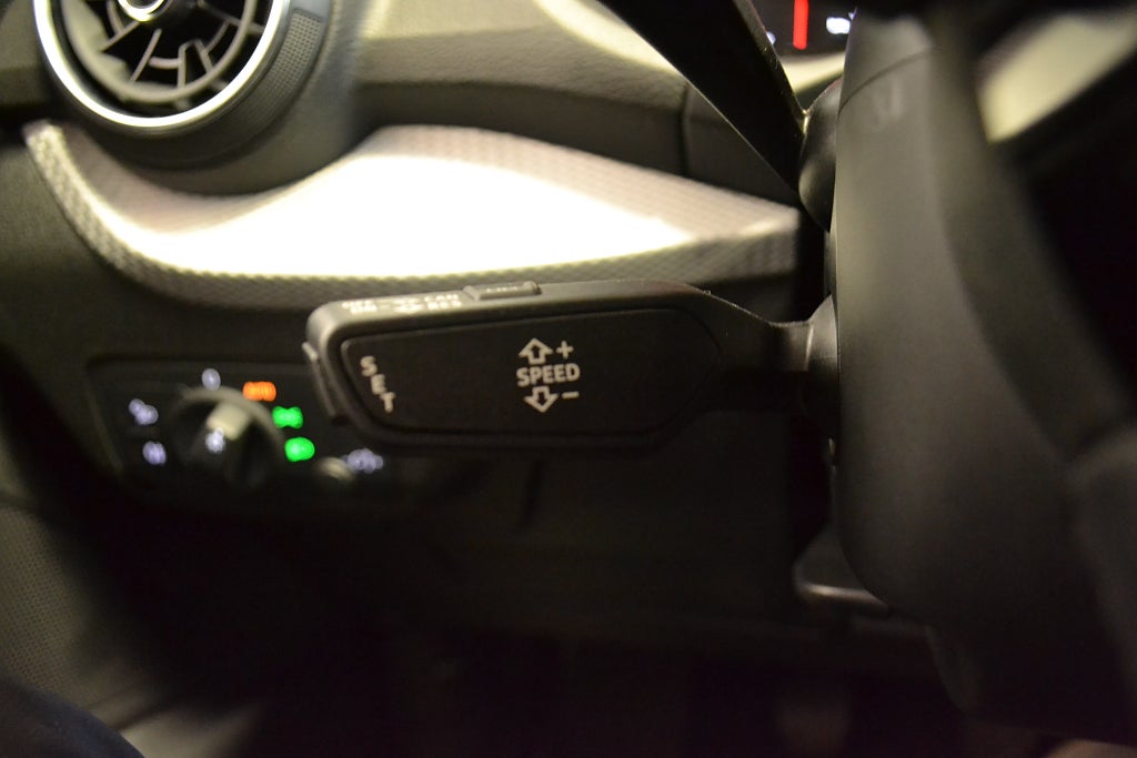 Audi Q2 30 TFSI 116hk Proline Dragkrok Parkeringsvärmare P-Sen 2020