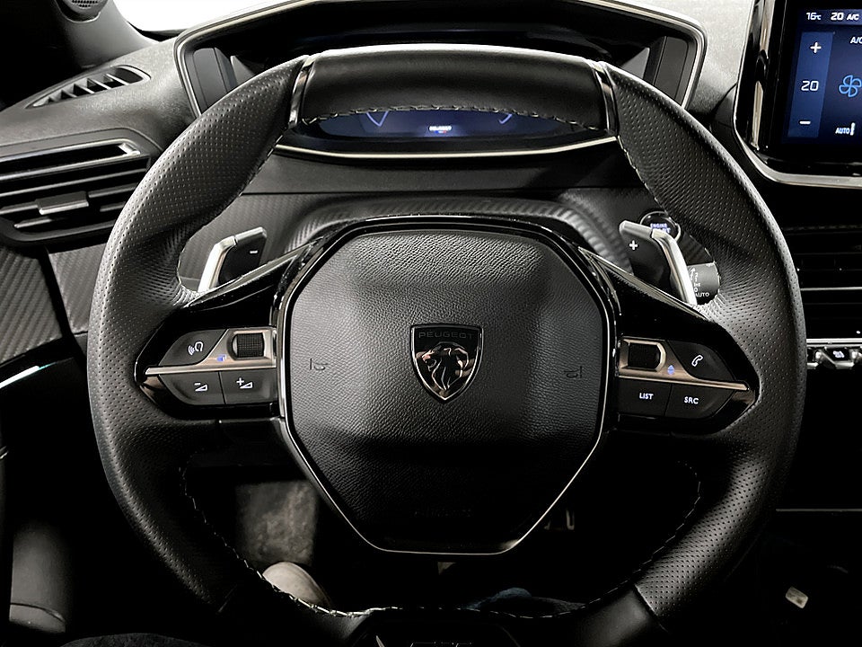 Bild på Peugeot 2008 GT 1.2 PT 130hk Aut B-KAMERA CARPLAY