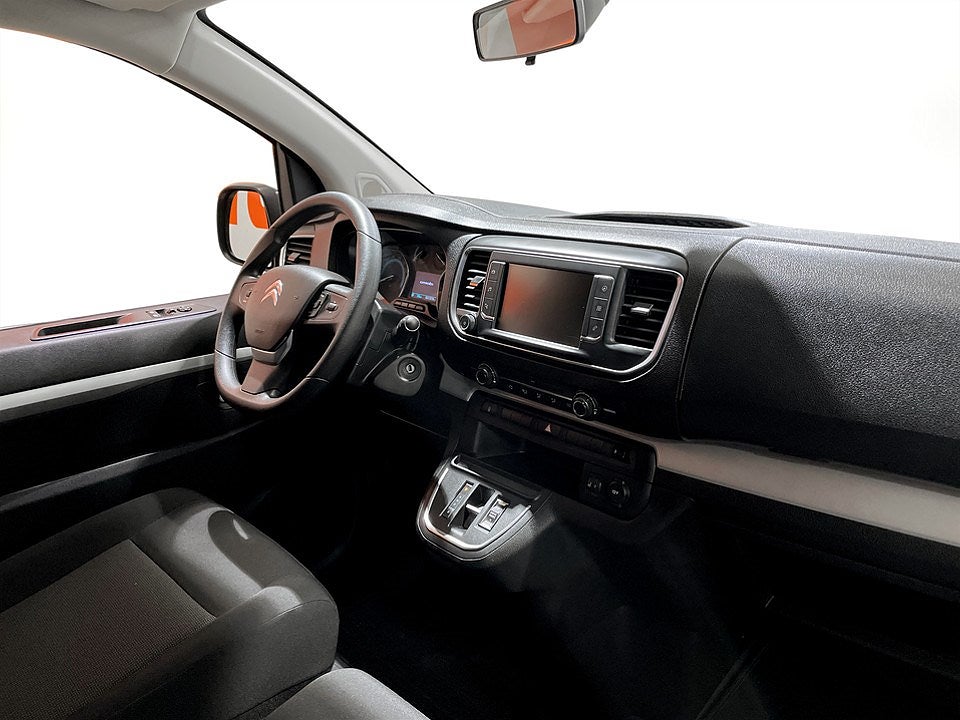 Bild på Citroën ë-Spacetourer Feel 75kWh 136hk L3 - 9-SITS,NAV,B-KAMERA