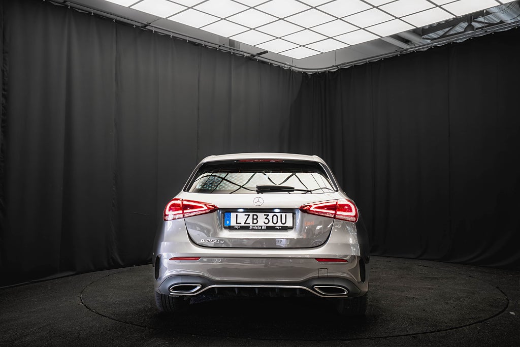 Mercedes-Benz A 250 e AMG WIDESCREEN PREMIUMLJUD CARPLAY 93.5%SoH