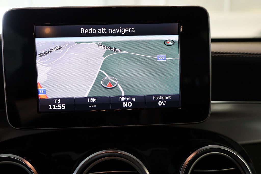 Mercedes-Benz GLC 250 d 4MATIC AUT Drag Värmare Burmester Kamera Navi