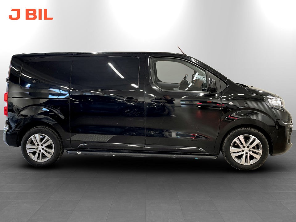 Bild på Peugeot Expert PRO+ North Pack 2.0 BHDi 120hk Aut L2 B-KAMERA CARPLAY
