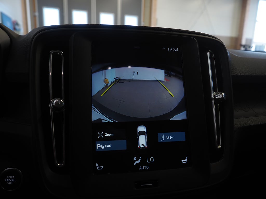 Volvo XC40 D3 AWD 150hk Geartronic | Backkamera | VOC | 2019