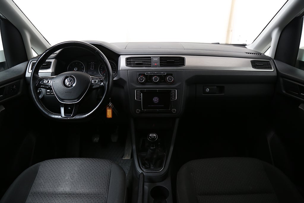 Volkswagen Caddy Combi 1,0 TSI 102hk LIFE 5-sits Navi CarPlay Dragkrok 2018
