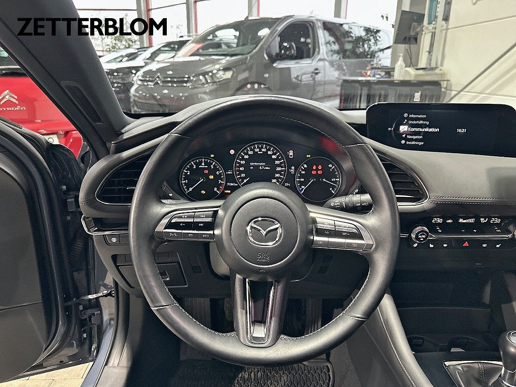 Halvkombi Mazda 3 12 av 16
