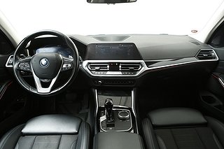 Kombi BMW 330e 14 av 27