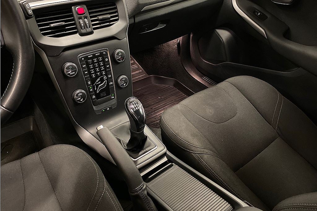 Volvo V40 T3 Business II, Drag, Fr 2,95%, tonade rutor