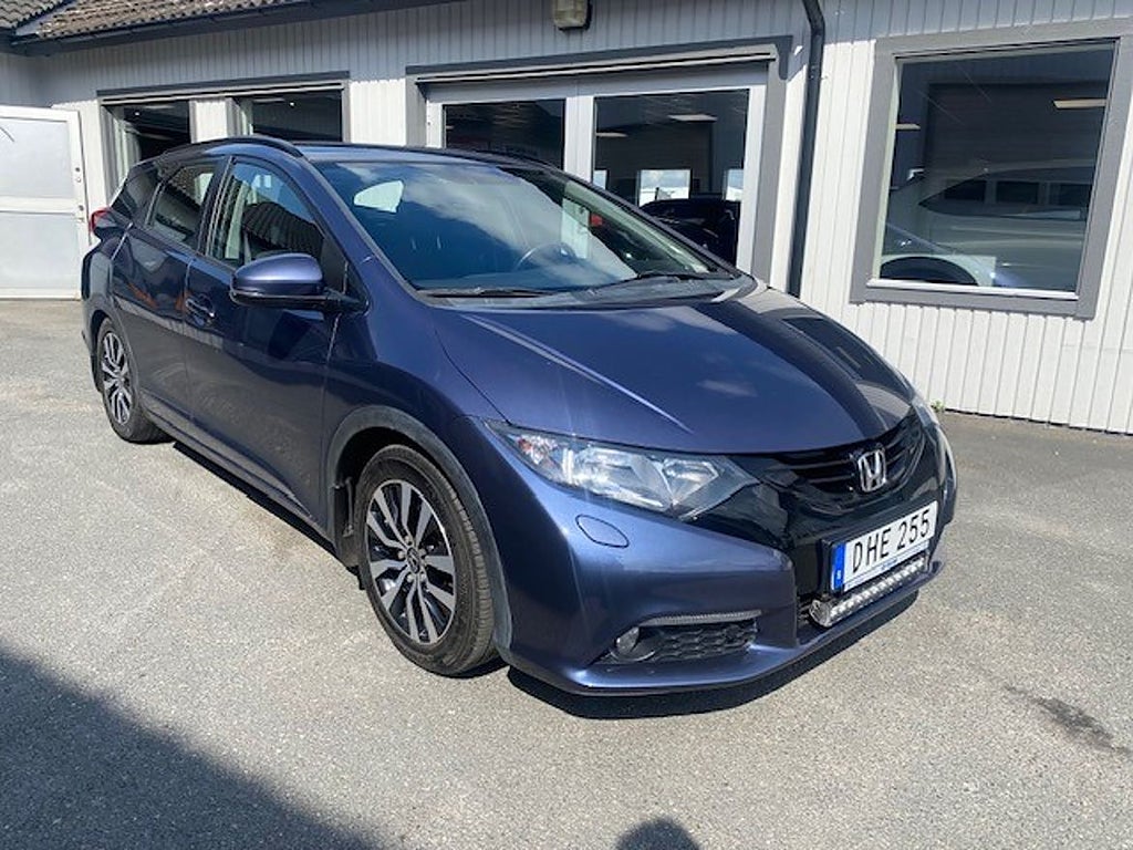 Honda Civic Tourer – Sport, drag, m-värm