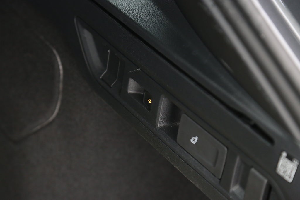 Volkswagen Passat Sportscombi eHybrid 1,5 TSI R-Line Drag 2024