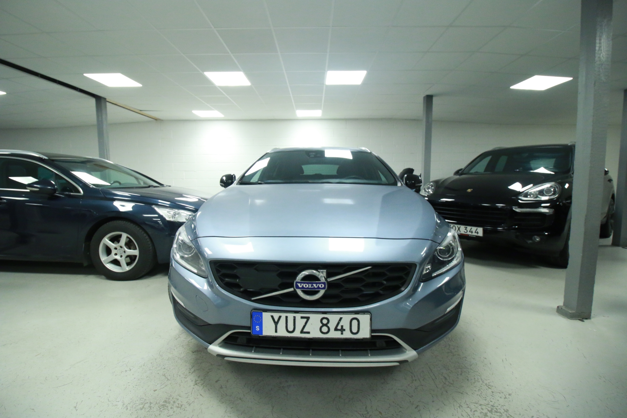 Volvo V60 Cross Country 2018, bild 3/44