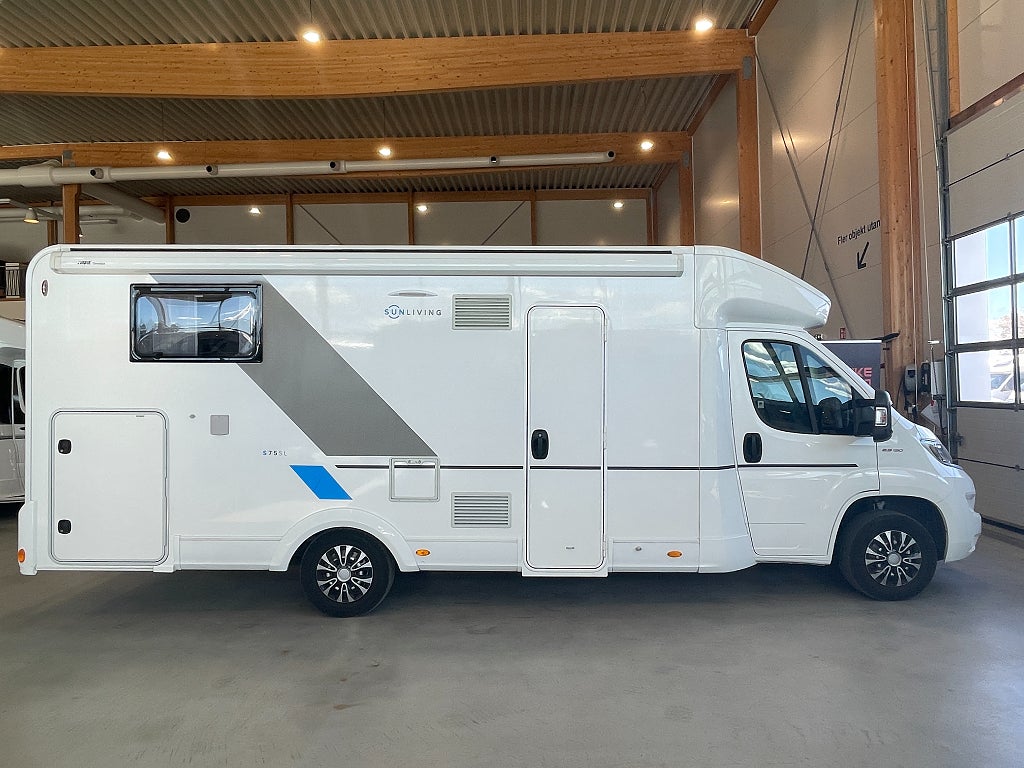 Sun Living S 75 SL / B-körkort / Taksäng / 5 bältad / 4779kr/mån / - Sun Living