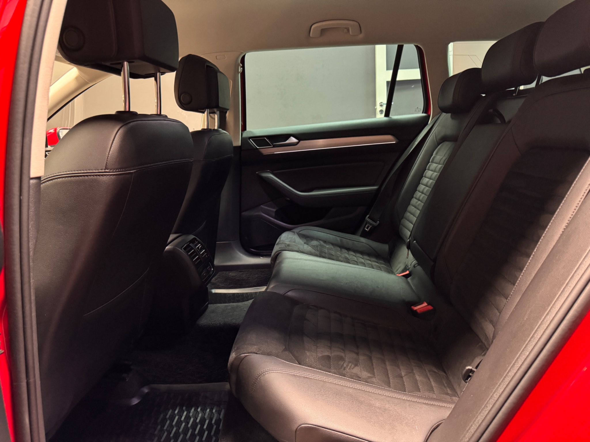 Volkswagen Passat 2016, bild 6/10