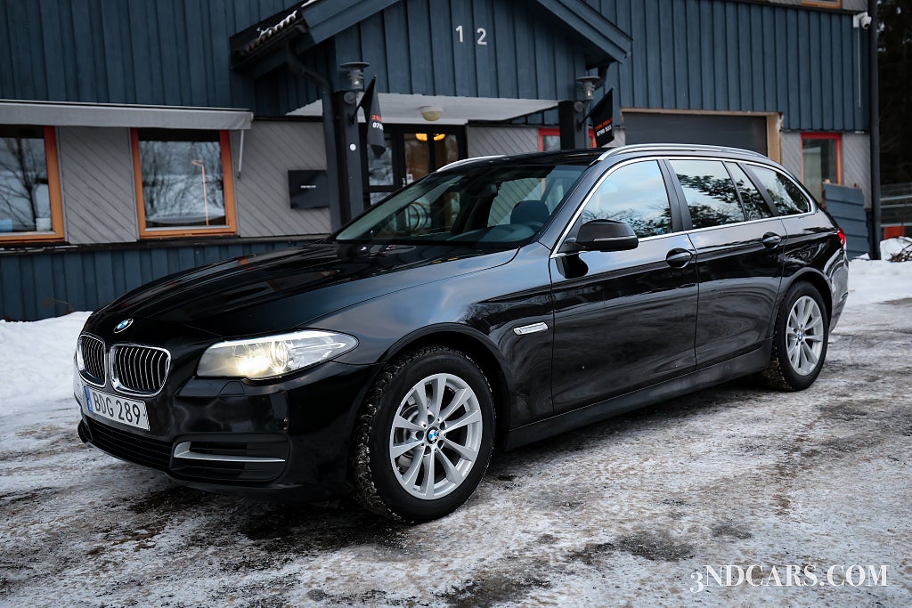 BMW 520d xDrive Touring Dragkrok Navi Steptronic Fyrhjulsdriven