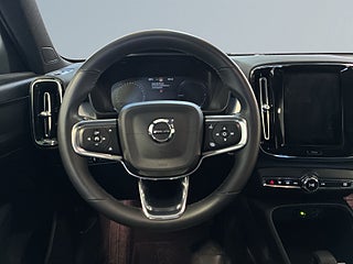 Volvo XC40 Recharge T4 DCT Core Bright Drag Kamera Cockpit S&Vhjul
