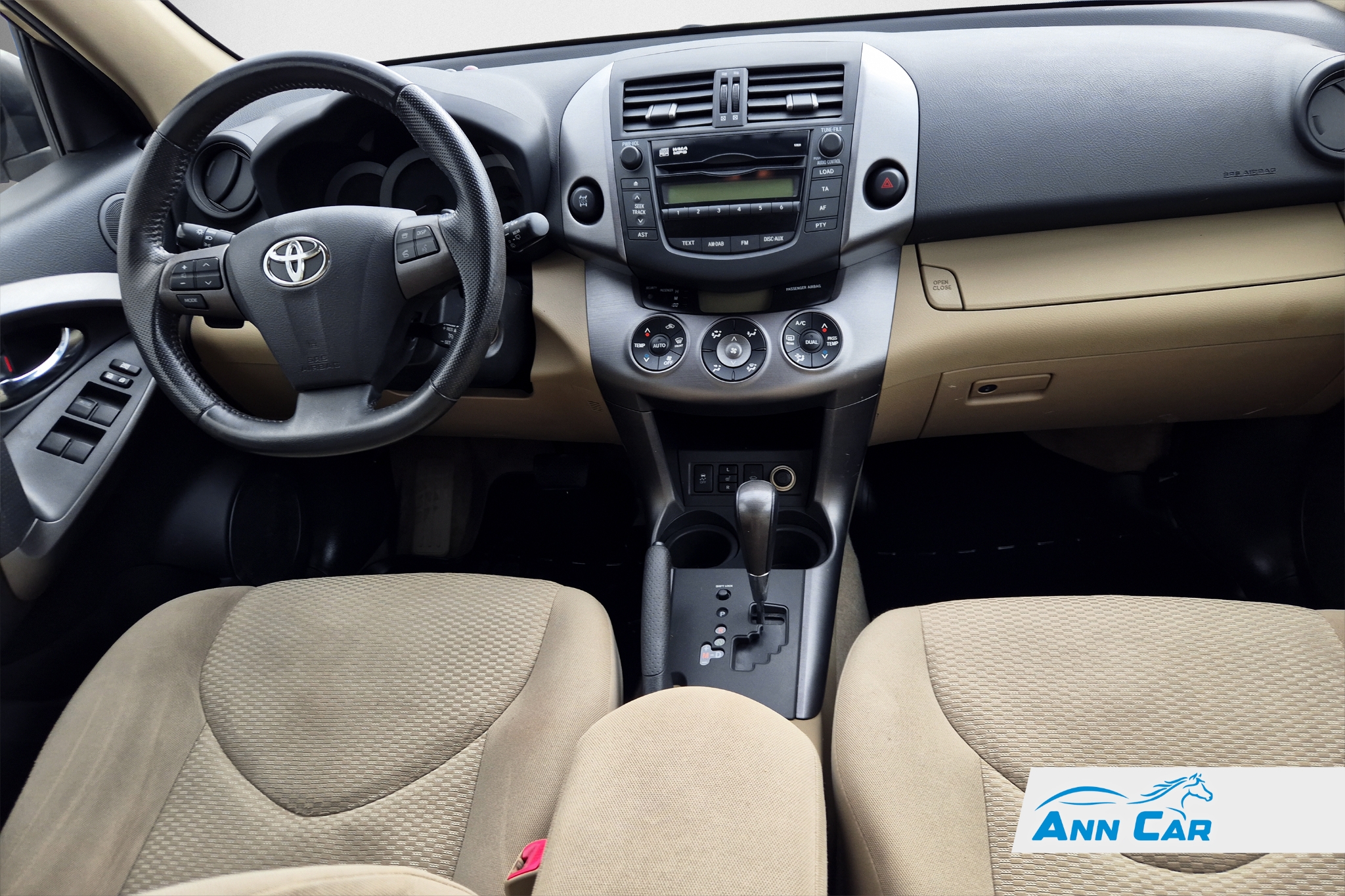 Toyota RAV4 2.0 VVT-i 4x4 Multidrive S 2011, bild 7/42