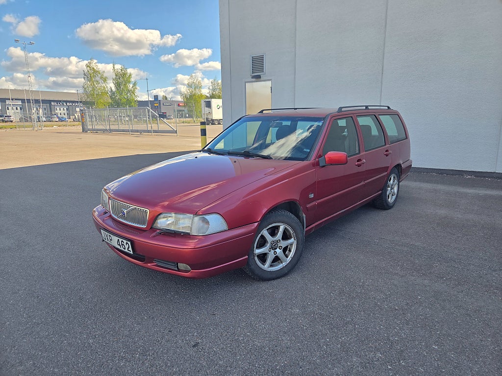 Volvo V70 2.5 10V SE