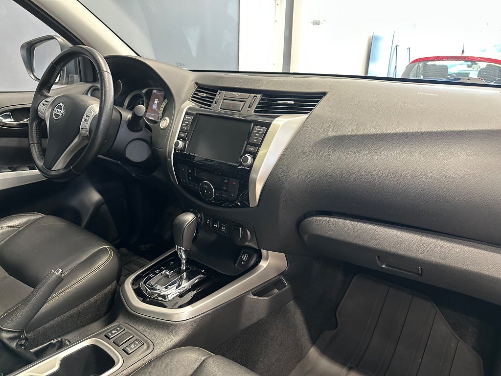 Nissan Navara Dubbelhytt 2.3DCi 4WD N-Guard/TUFF//DRAG/B-KAMERA