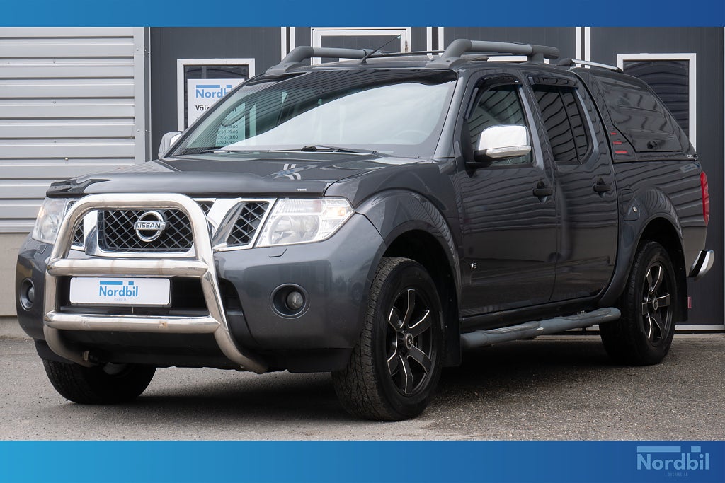 Nissan Navara Dubbelhytt 3.0 dCi V6 4x4 Bose Drag Webasto Alpha Kåpa