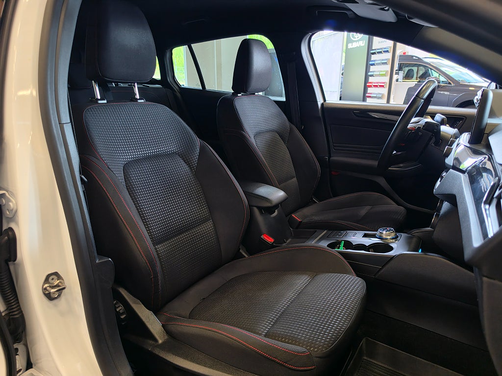 Ford Focus Kombi 1.0 ST-Line / Drag / Backkamera / Motorvärmare /