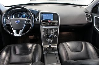 SUV Volvo XC60 10 av 23