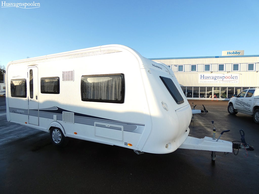 Hobby 495 UL EXCELLENT Långbäddar, Förtält