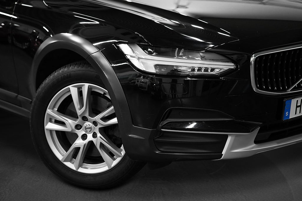 Volvo V90 Cross Country