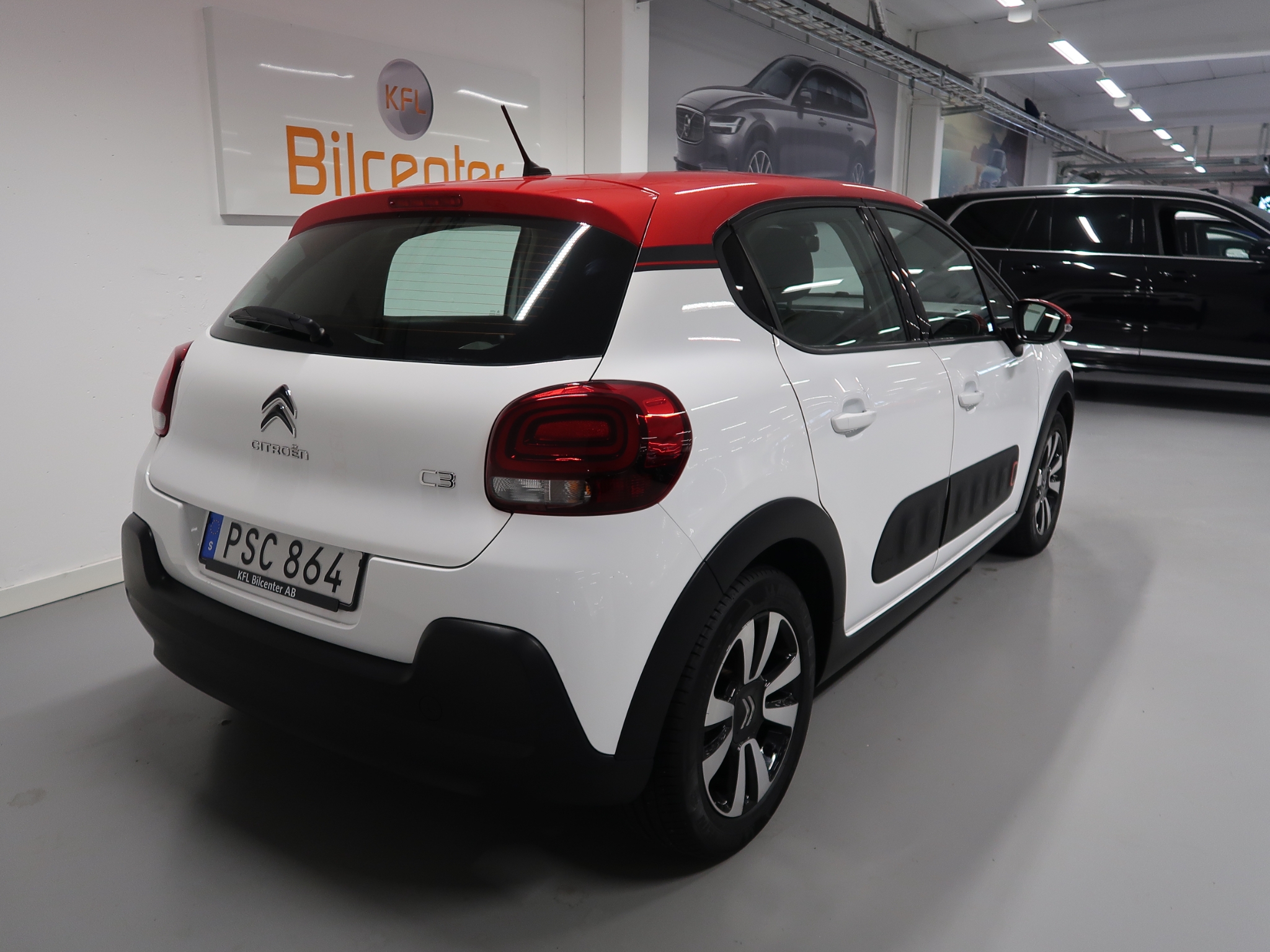 Citroen C3 1.2 PureTech 110 2018, photo 6/10
