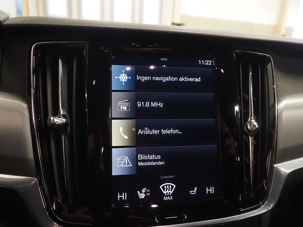 Volvo V90 D4 AWD 190hk Geartronic Momentum SE II | D-värm | Keyless | 2020