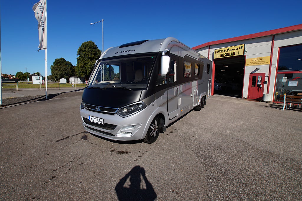 Adria SONIC SUPREME I 810