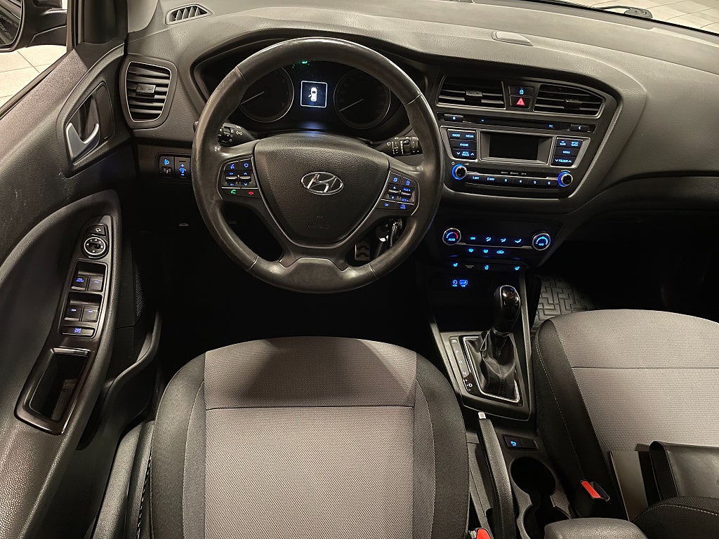 Hyundai i20 1,4 Active Automat 101Hk
