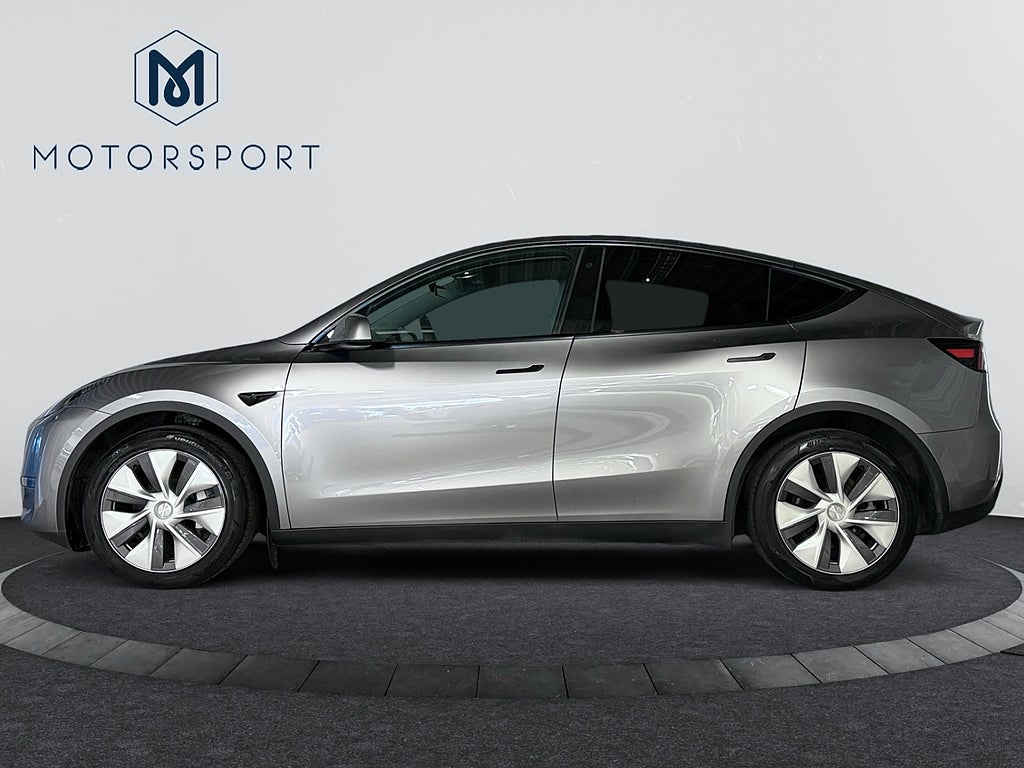 Tesla Model Y AWD Long Range 514hk Adaptiv Farth 19" Pano Helskinn bild 3
