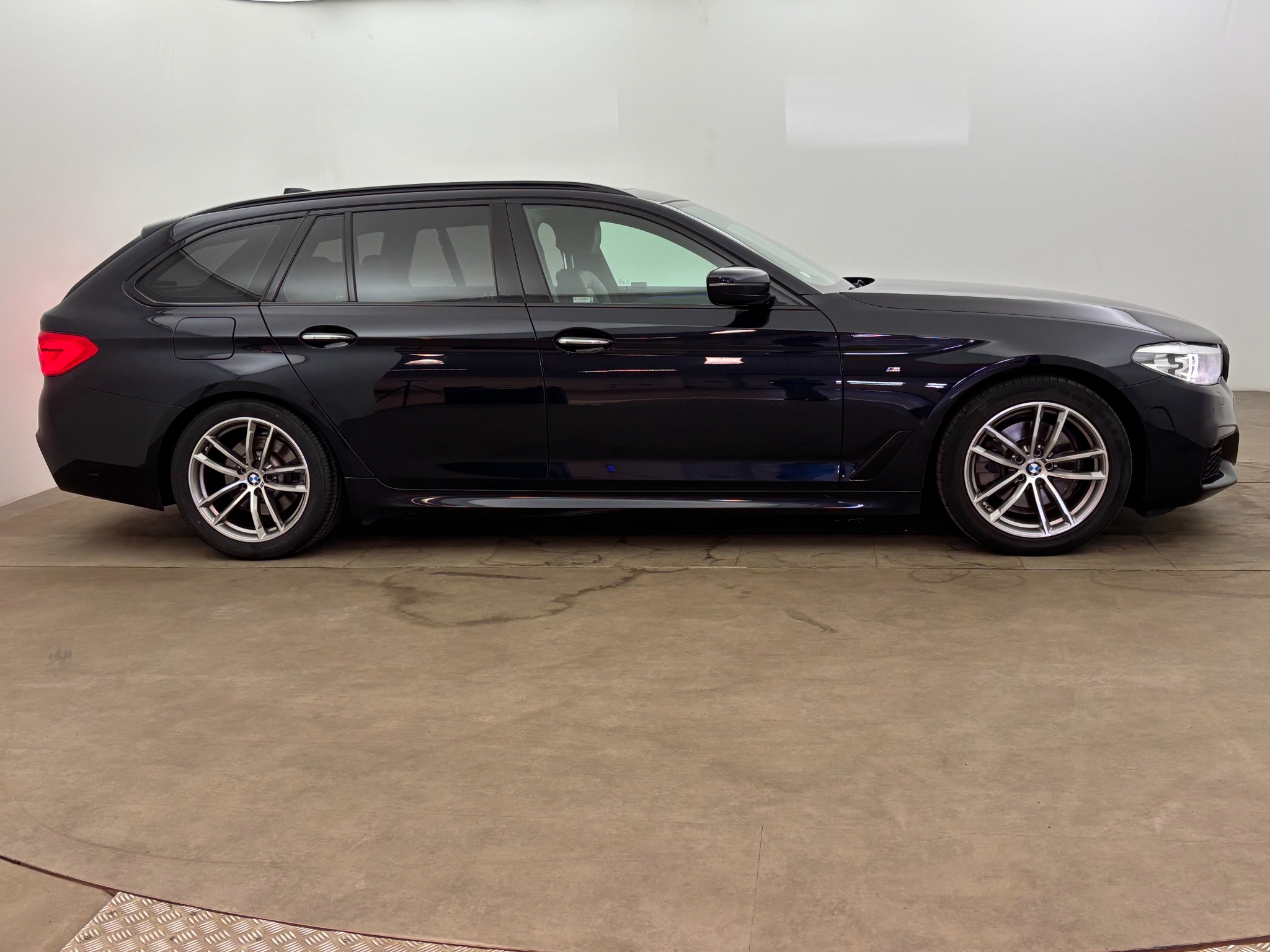 BMW 520 2018, bild 7/59
