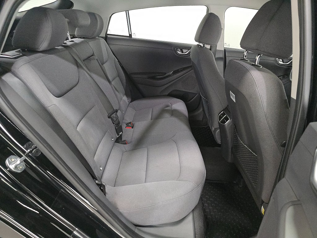 Hyundai IONIQ Premium Electric 38.3 kWh | Vinterhjul ingår