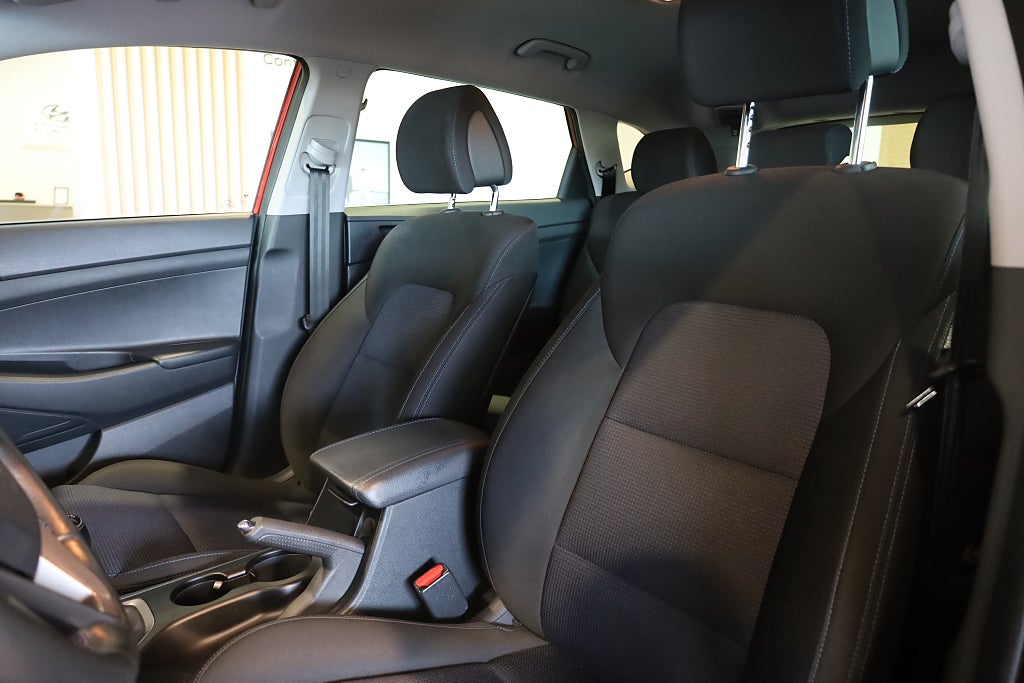 Hyundai Tucson 1.6 T-GDI AWD Premium Navi Kamera Blåtand Fullservad