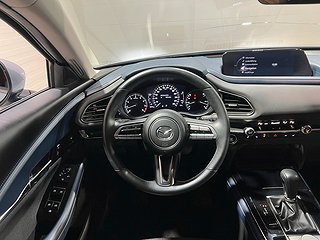 SUV Mazda CX-30 10 av 20
