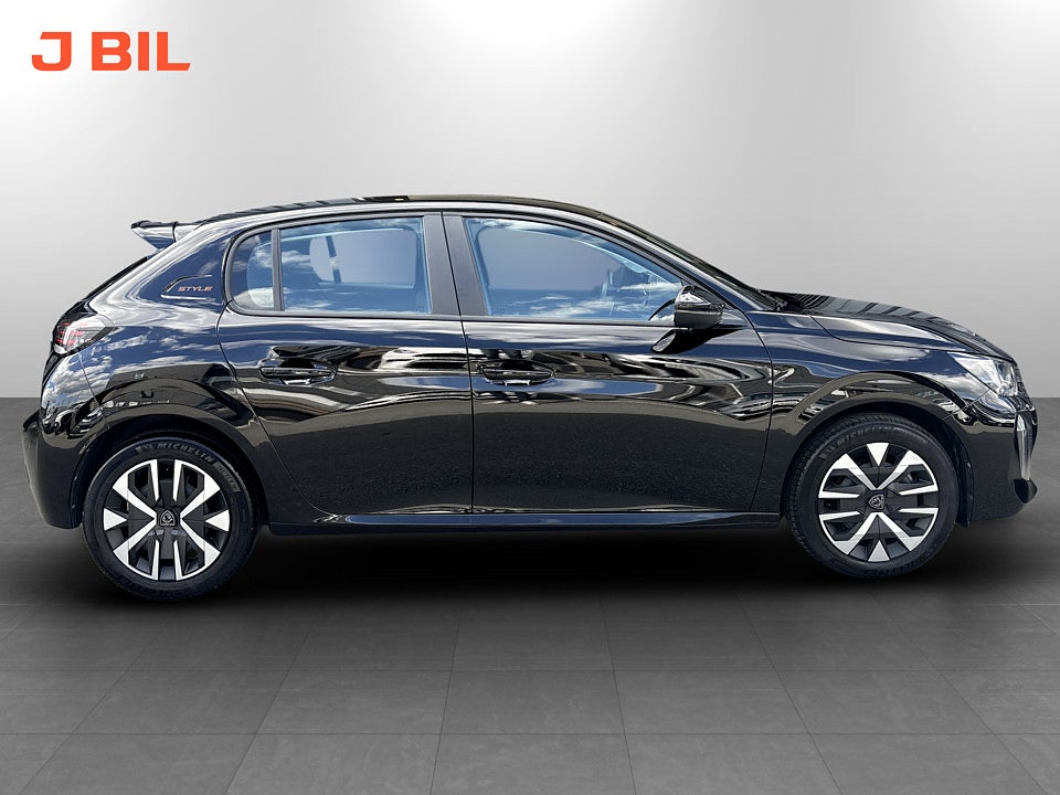 Bild på Peugeot 208 Style Hybrid 100hk Aut CARPLAY BACKSENSORER