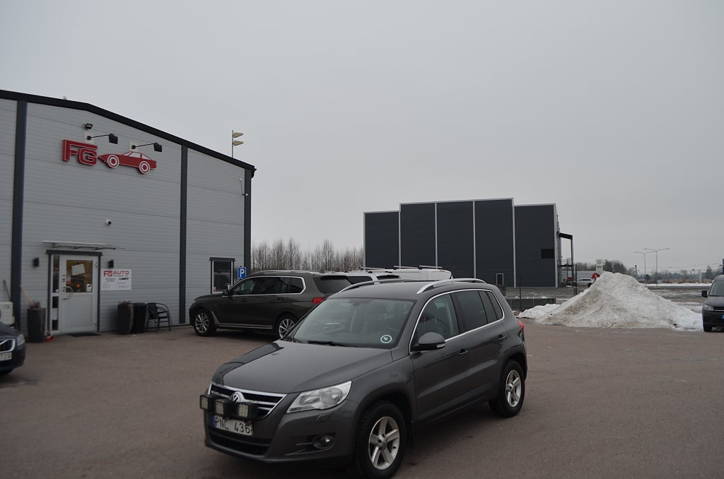 Volkswagen Tiguan 2.0 TDI 4Motion Sport 140 hk M-Värmare Drag