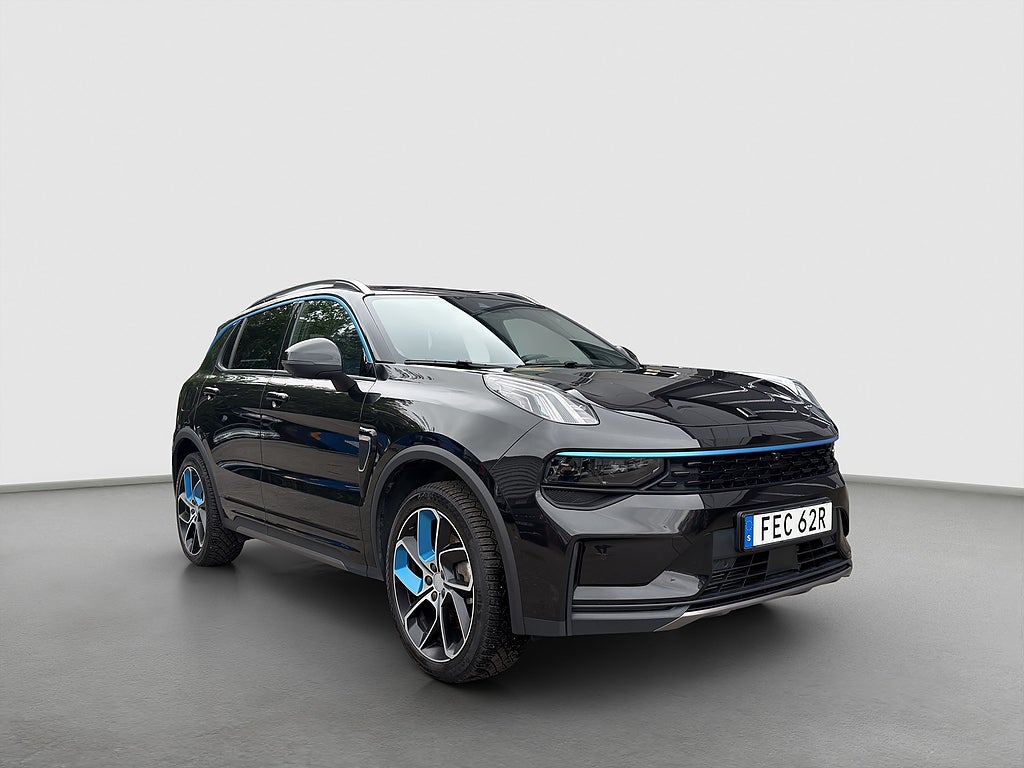Lynk & Co 01 PHEV 261hk Panorama Navi Carplay 360° MOMS Vinterhjul