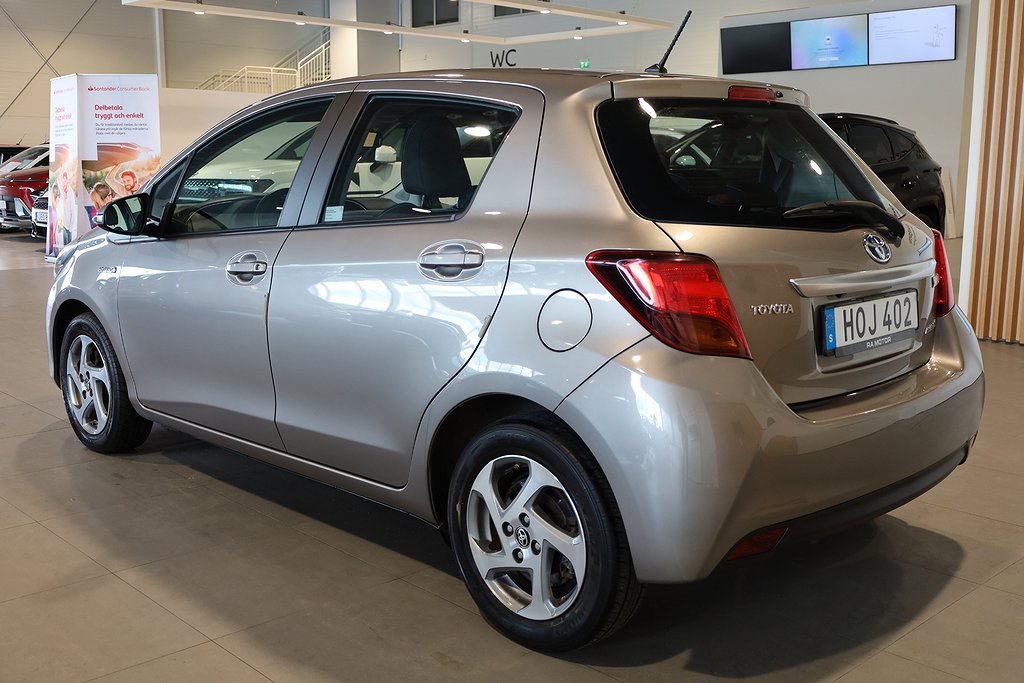 Toyota Yaris Hybrid e-CVT Active Kamera 6400 mil Blåtand 2015