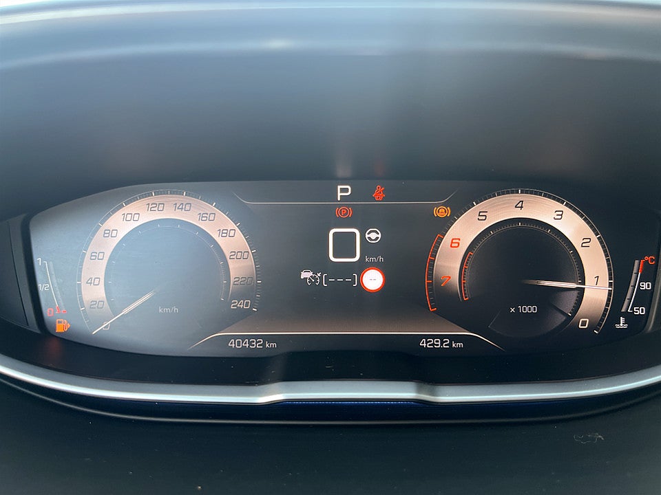 Bild på Peugeot 5008 GT 1.2 PT 130hk Aut 7-SITS B-KAMERA 