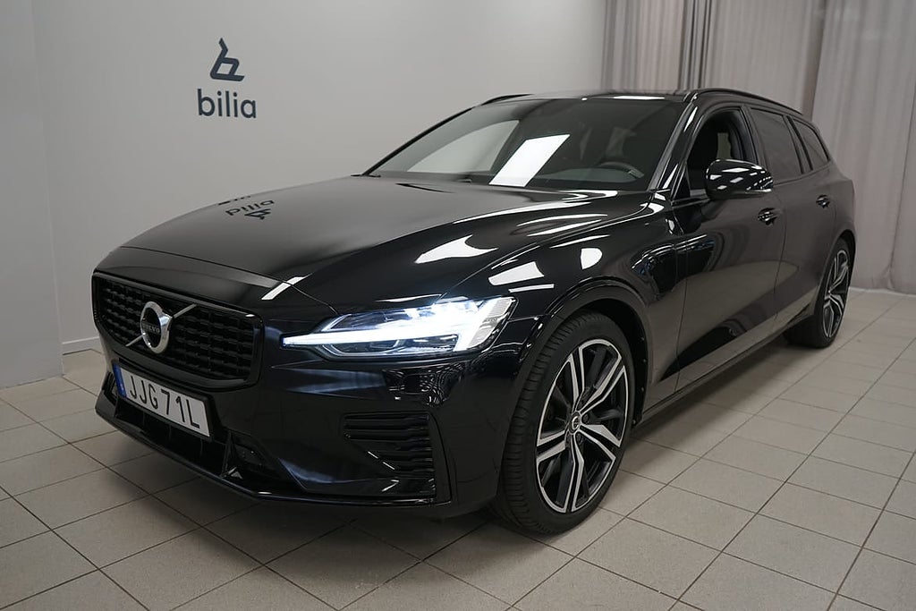 Volvo V60 Recharge T8 II R-Design | Drag | HarmanKardon |