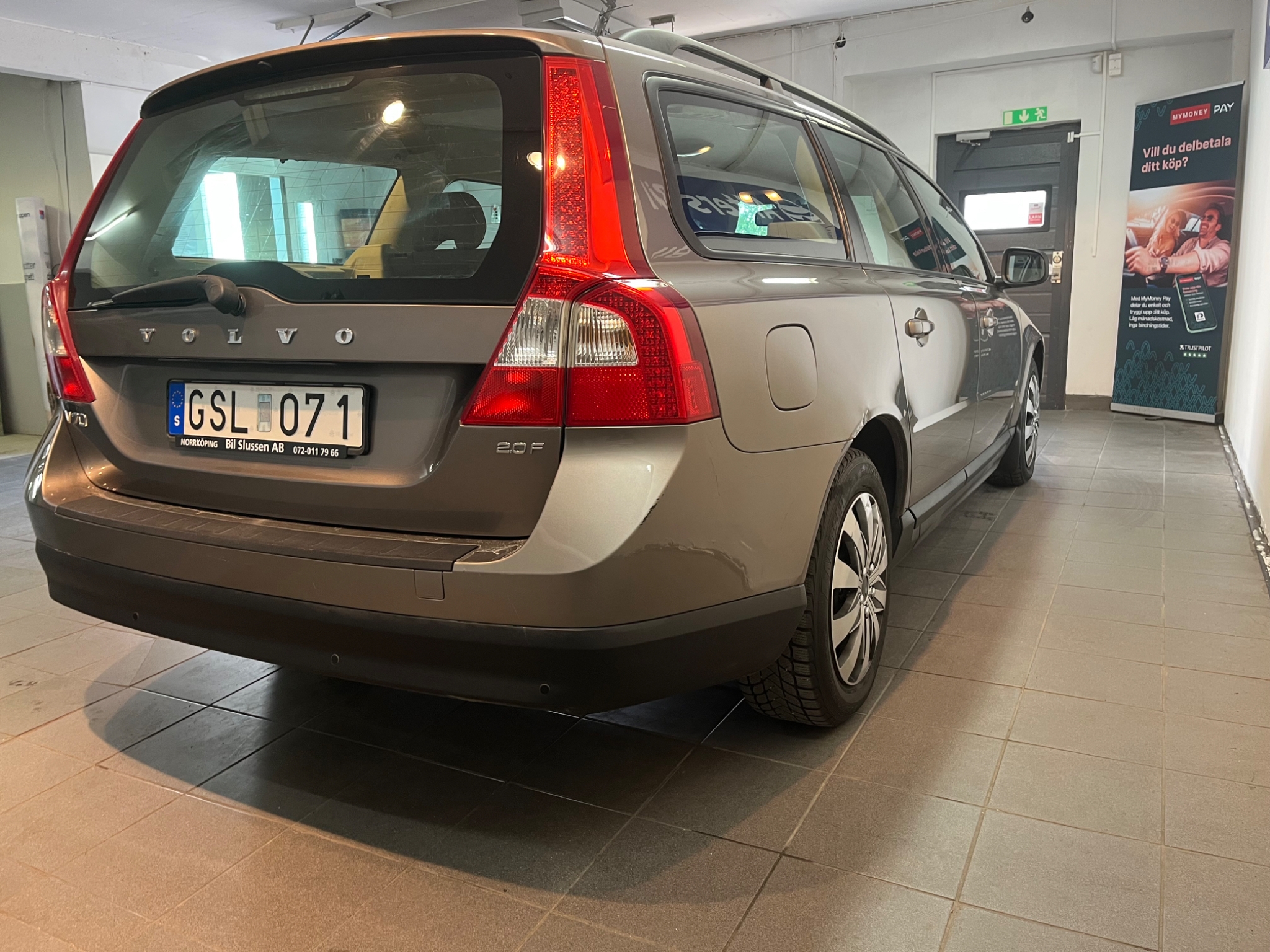 Volvo V70 2.0F 145Hk AC årsskatt 1405kr 2008, bild 3/36