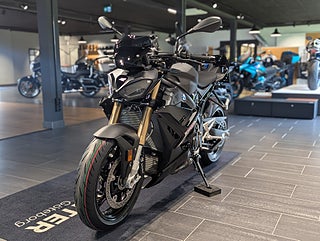 BMW S1000R/ Beställ redan idag!